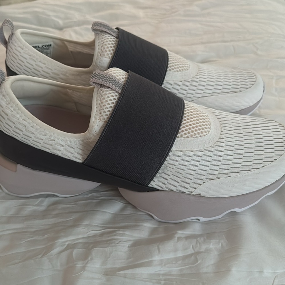 New sorrell gim shoes